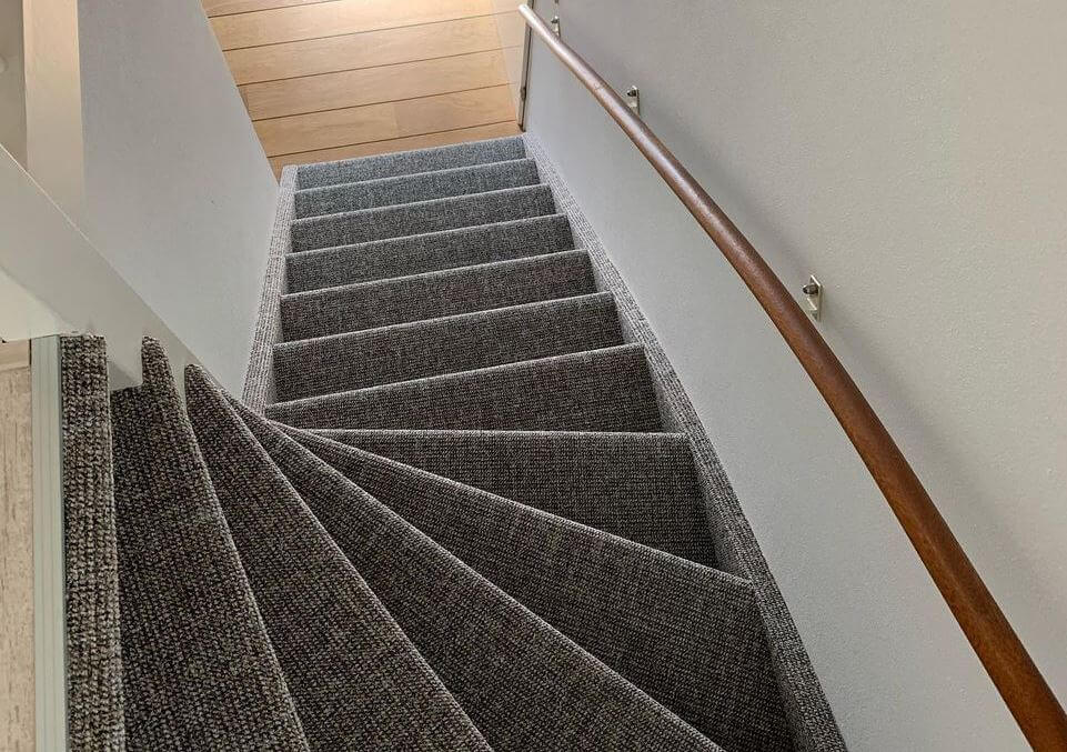 trapbekleding Harderwijk grijs